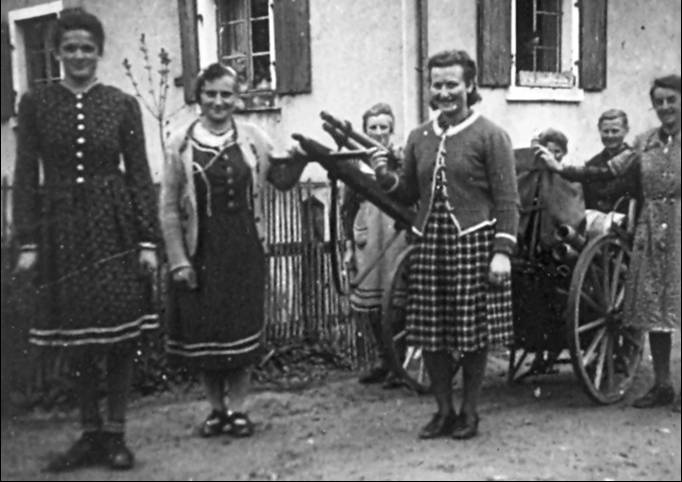 Feuerwehrfrauen.jpg